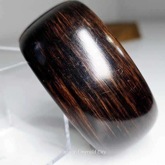 Rustic Radiance Hinged Cuff Bracelet Plastic Brown & Amber Magnetic Clasp Bangle - Picture 13 of 14